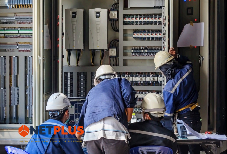 Field staff tracking interface from NetPlus by Netedge Telematics showing live locations and activity logs of mobile workforce.